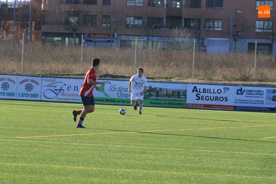 Foto 9 - El Salamanca UDS &lsquo;B&rsquo; gana el derbi al Ciudad Rodrigo y acecha el liderato (1-2)