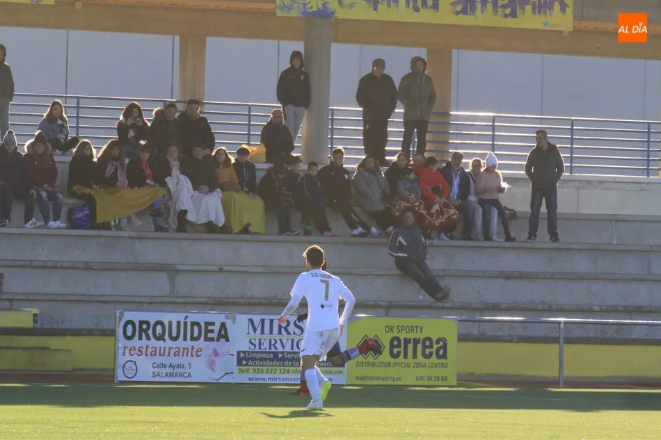Foto 7 - El Salamanca UDS &lsquo;B&rsquo; gana el derbi al Ciudad Rodrigo y acecha el liderato (1-2)
