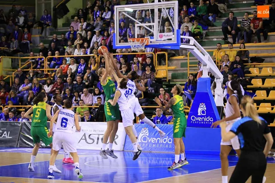 Un partido de Avenida / Alberto Martín