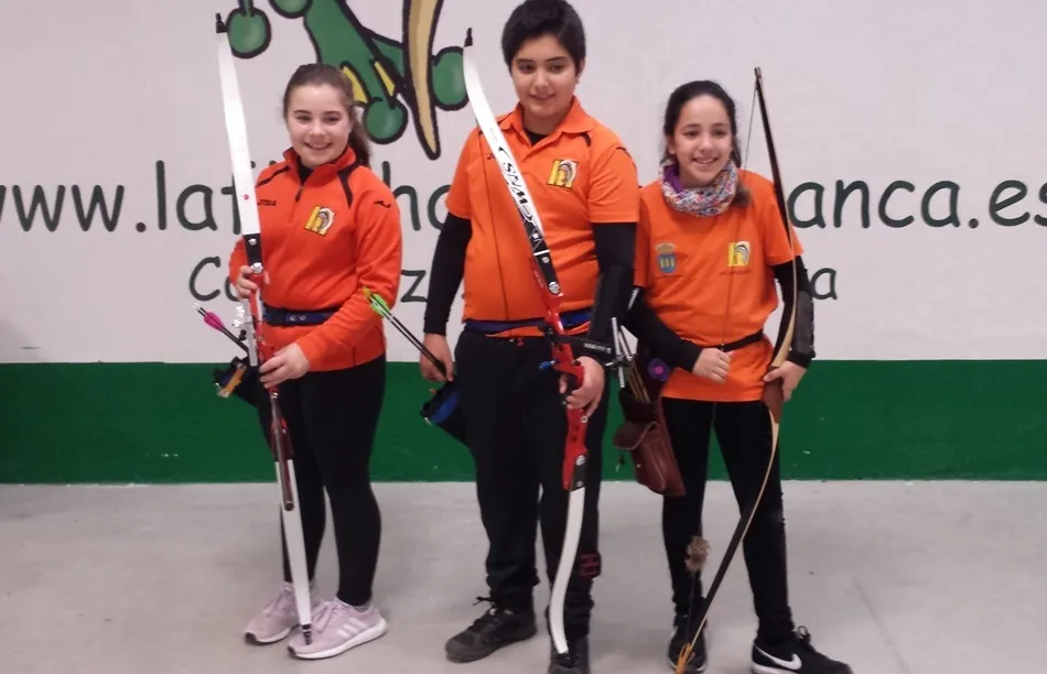 Foto 4 - Cuatro oros para ArcoMir&oacute;briga en el Campeonato Provincial en Sala  