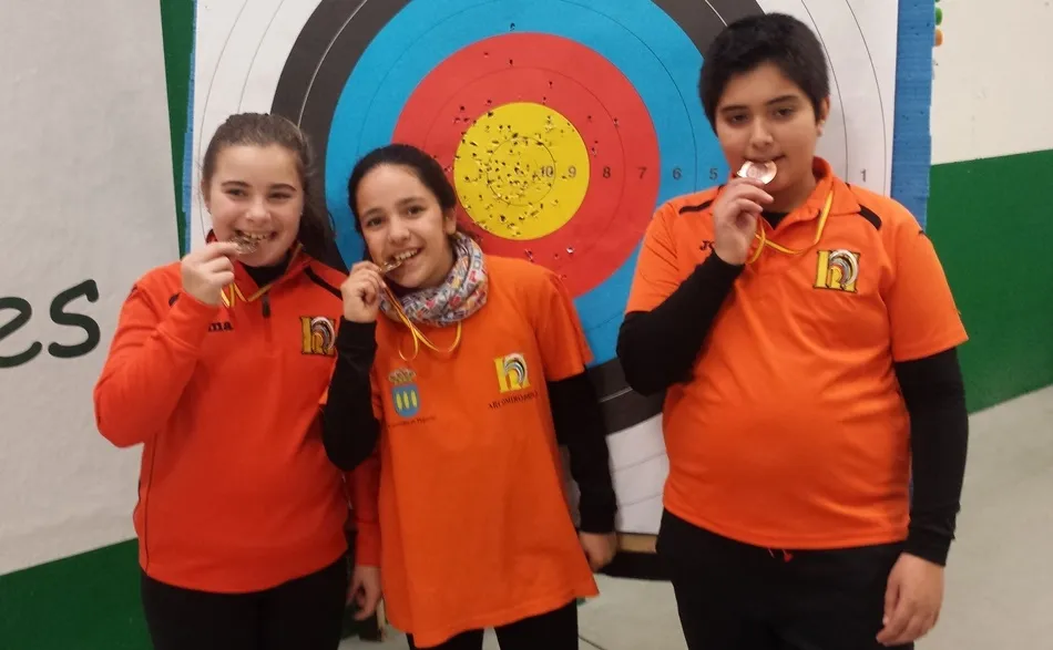 Cuatro oros para ArcoMiróbriga en el Campeonato Provincial en Sala  