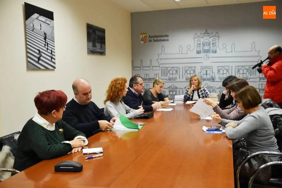 Foto 2 - El Consejo Sectorial&nbsp;comienza a organizar los actos para el D&iacute;a Internacional de la Mujer  