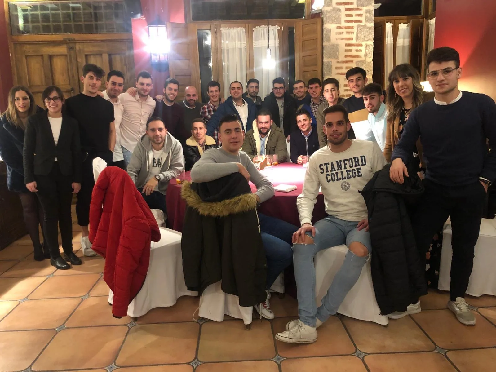 El Piensos Durán Albense celebra su unidad con una cena de Navidad