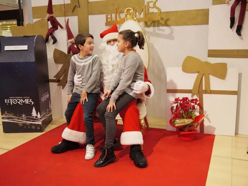 Foto 4 - Un cohete, Pap&aacute; Noel, los Reyes Magos y talleres creativos para disfrutar de la Navidad en El...