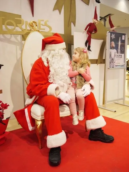 Foto 3 - Un cohete, Pap&aacute; Noel, los Reyes Magos y talleres creativos para disfrutar de la Navidad en El...