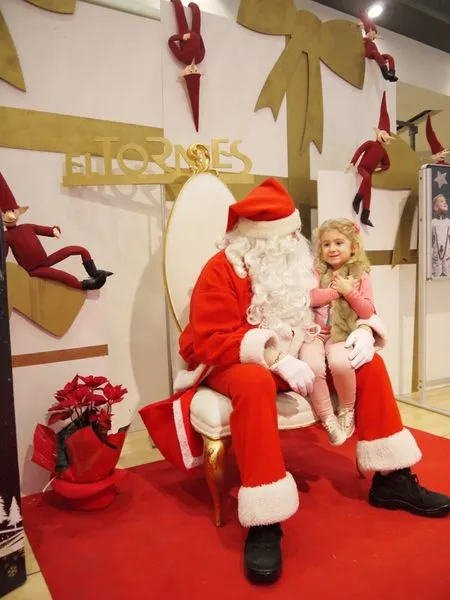 Foto 2 - Un cohete, Pap&aacute; Noel, los Reyes Magos y talleres creativos para disfrutar de la Navidad en El...