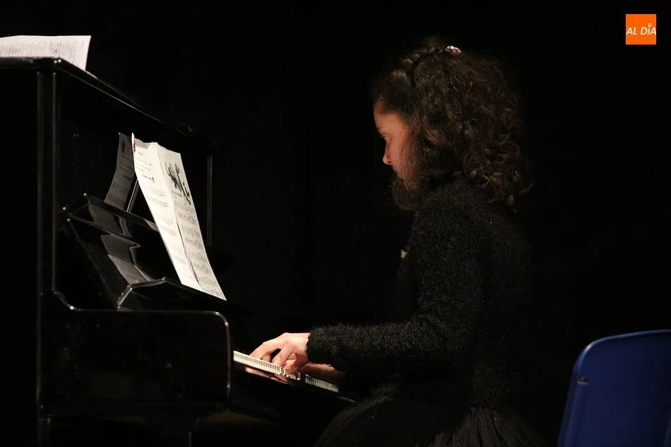 Foto 11 - Los alumnos de viento madera y piano abren el ciclo de audiciones de Navidad