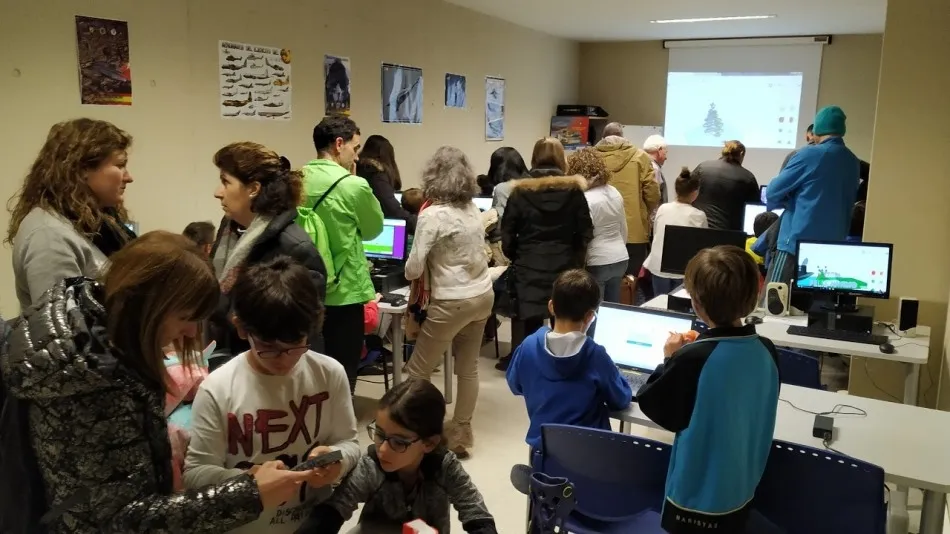 Foto 4 - &Eacute;xito de la exhibici&oacute;n de los alumnos del taller tecnol&oacute;gico e impresi&oacute;n 3D