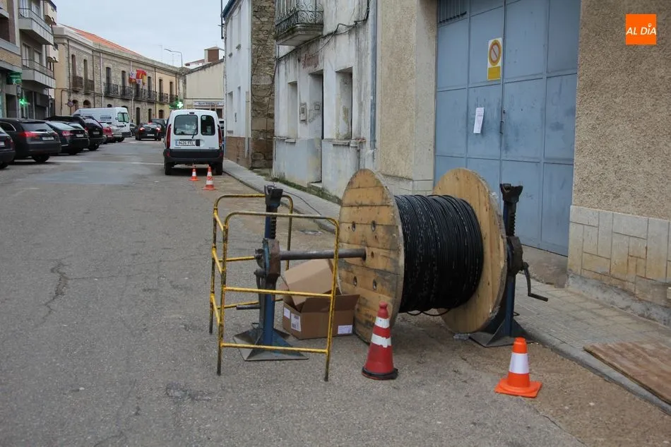 Foto 2 - Por fin la fibra &oacute;ptica llega a Vitigudino  