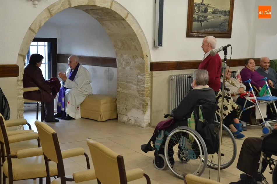 El Hospital de la Pasión se prepara para la Navidad con una celebración penitencial  