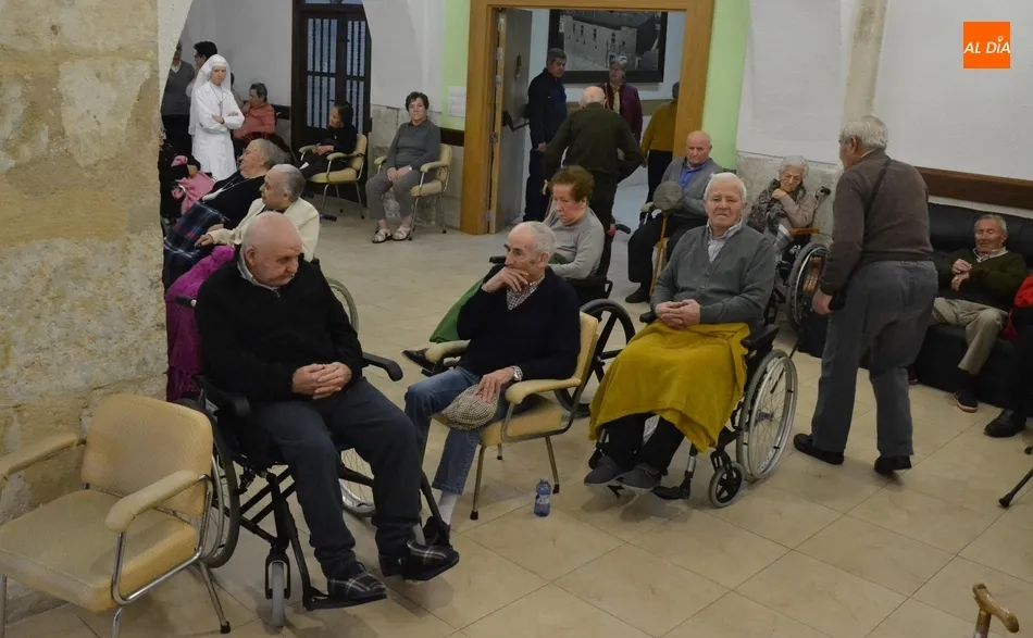 Foto 4 - El Hospital de la Pasi&oacute;n se prepara para la Navidad con una celebraci&oacute;n penitencial  