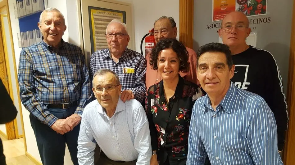 Miembros de la Asociación de Vecinos de Carbajosa.