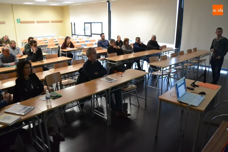 Foto 3 - Explicadas en una doble sesi&oacute;n las novedades en torno a la Inspecci&oacute;n T&eacute;cnica de Edificios  