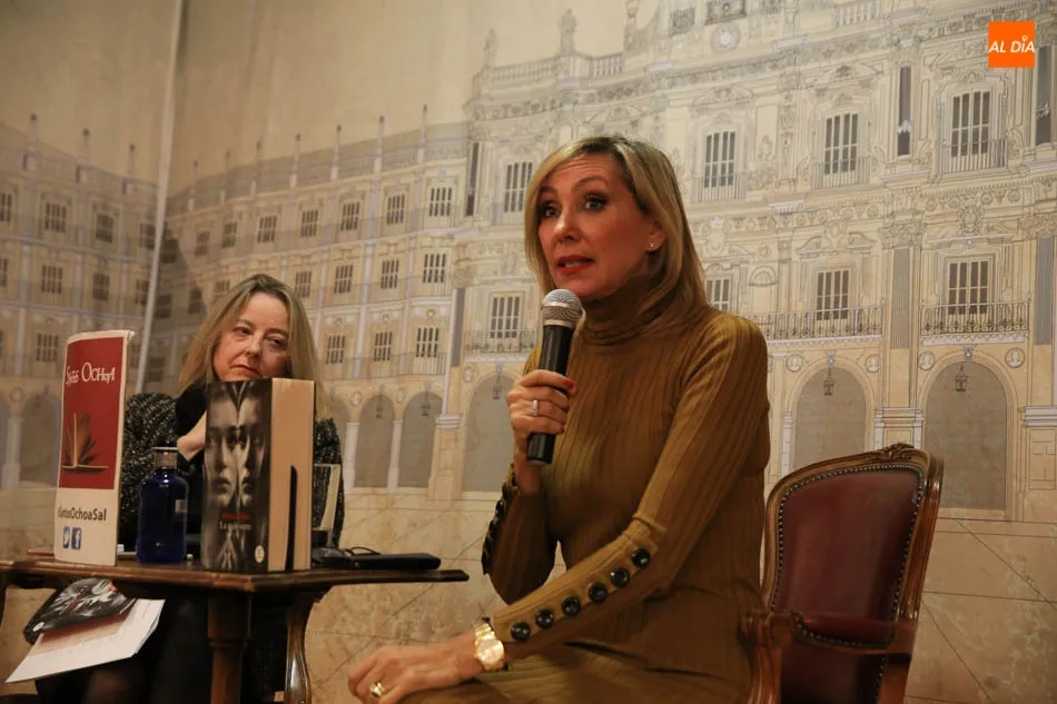 Foto 5 - Marta Robles cuenta las claves de &lsquo;La mala suerte&rsquo; en Santos Ochoa  