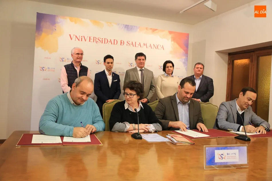 Foto 2 - La Cl&iacute;nica Odontol&oacute;gica de la USAL seguir&aacute; colaborando con Santa Marta, Carbajosa y Villamayor