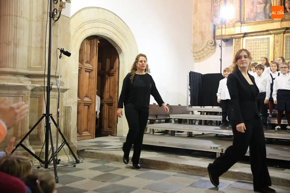 Foto 10 - El Coro Ciudad de Salamanca pone el broche final al ciclo de Navidad Polif&oacute;nica  