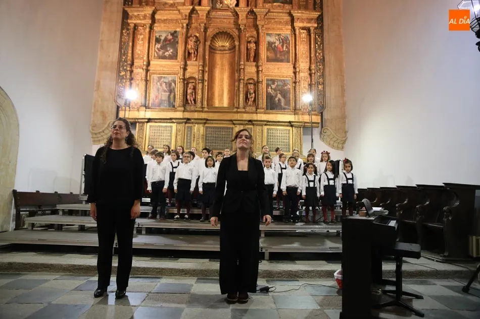Foto 9 - El Coro Ciudad de Salamanca pone el broche final al ciclo de Navidad Polif&oacute;nica  