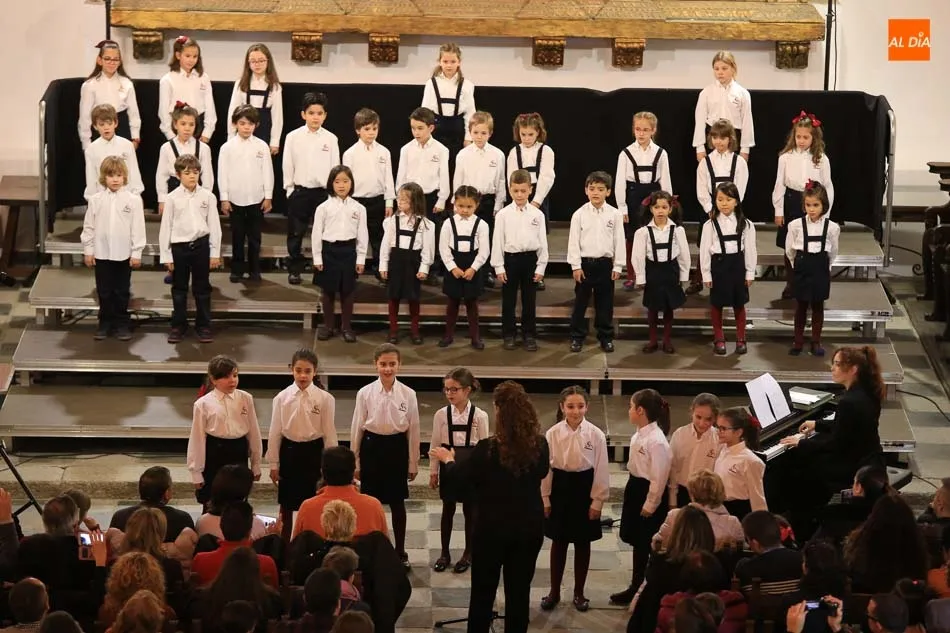 Foto 4 - El Coro Ciudad de Salamanca pone el broche final al ciclo de Navidad Polif&oacute;nica  