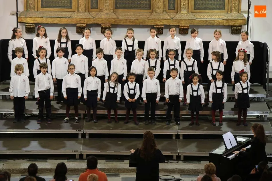 Foto 2 - El Coro Ciudad de Salamanca pone el broche final al ciclo de Navidad Polif&oacute;nica  