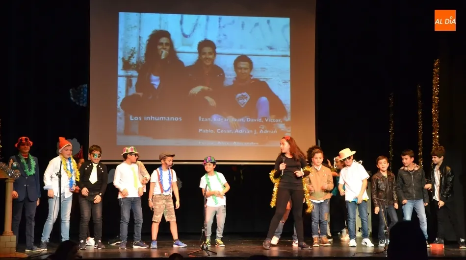 Foto 9 - Mucha m&uacute;sica en las funciones de Misioneras-Santa Teresa, incluido un &lsquo;Villancicovisi&oacute;n&rsquo;  