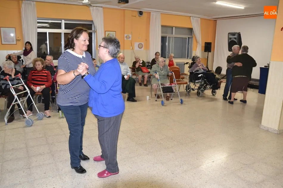 Foto 10 - La Residencia Mixta Provincial vive su gran fiesta navide&ntilde;a  