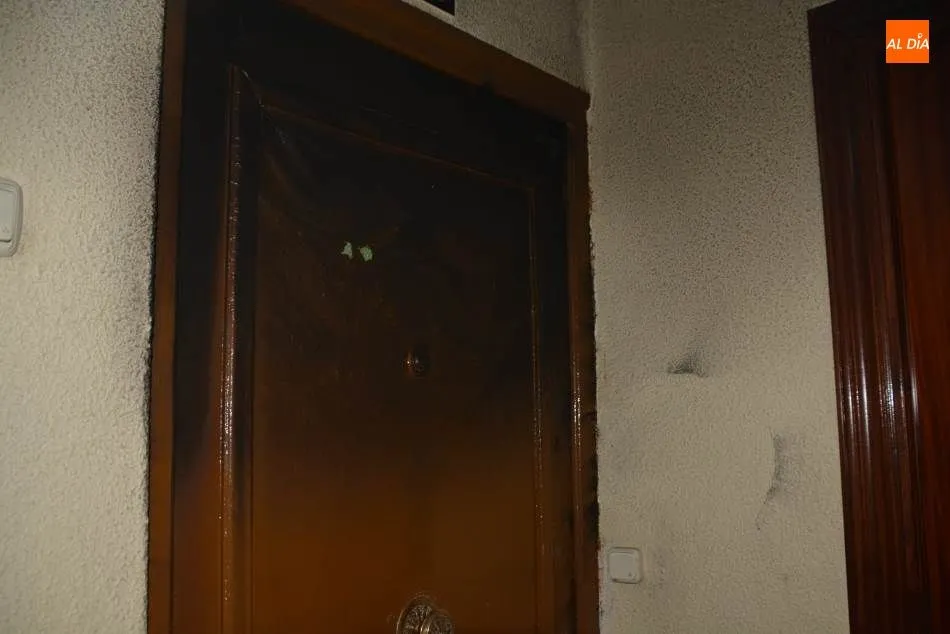 Foto 3 - Herida grave por el incendio de su vivienda en la calle Imperial