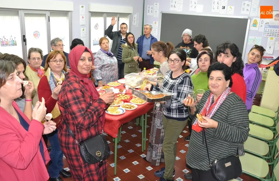 Foto 3 - La Escuela de Adultos remata el trimestre con su habitual jornada de convivencia  