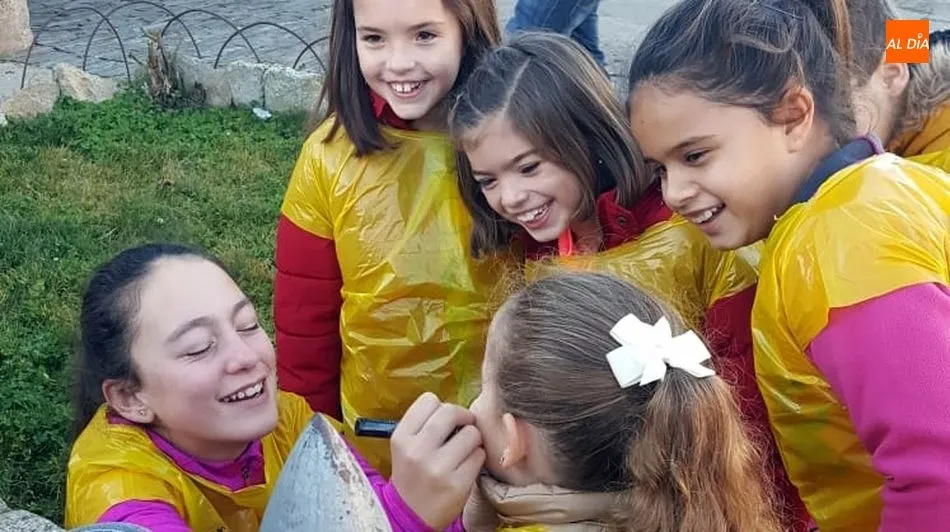 Foto 3 - La asociaci&oacute;n La Alh&oacute;ndiga promueve un Bel&eacute;n Viviente en San Felices de los Gallegos