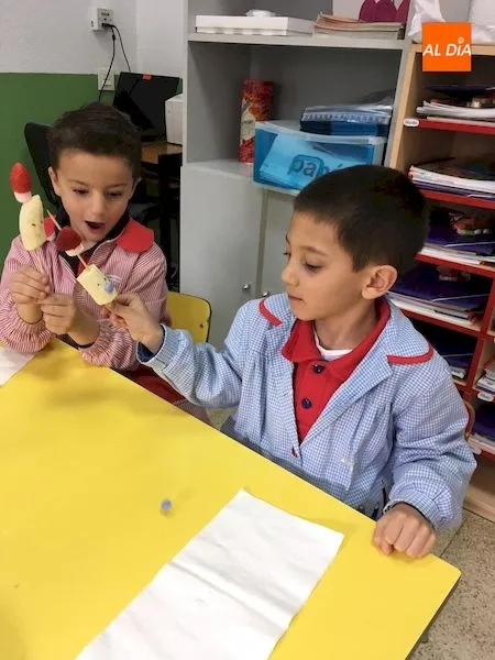 Foto 10 - Los m&aacute;s peque&ntilde;os del Colegio Trinitarios se divierten mediante un taller de cocina