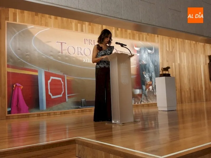 Foto 7 - &lsquo;Liricoso&rsquo;, de la ganader&iacute;a Montalvo, recibe el premio Toro de Oro de la Junta de Castilla y...