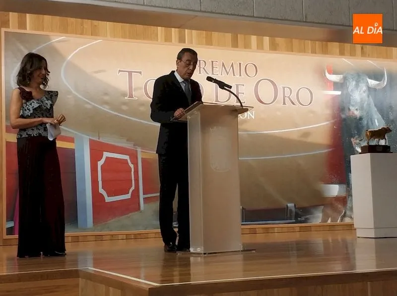 Foto 6 - &lsquo;Liricoso&rsquo;, de la ganader&iacute;a Montalvo, recibe el premio Toro de Oro de la Junta de Castilla y...