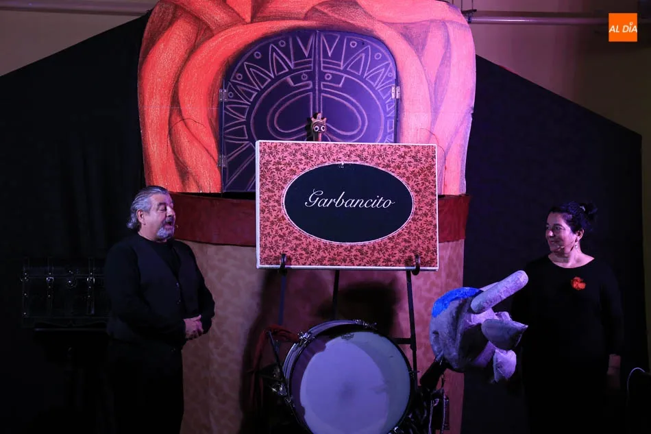 Foto 4 - La Gotera de Lazoeta pone el punto divertido con su teatro infantil &lsquo;Garbancito en la barriga del ...