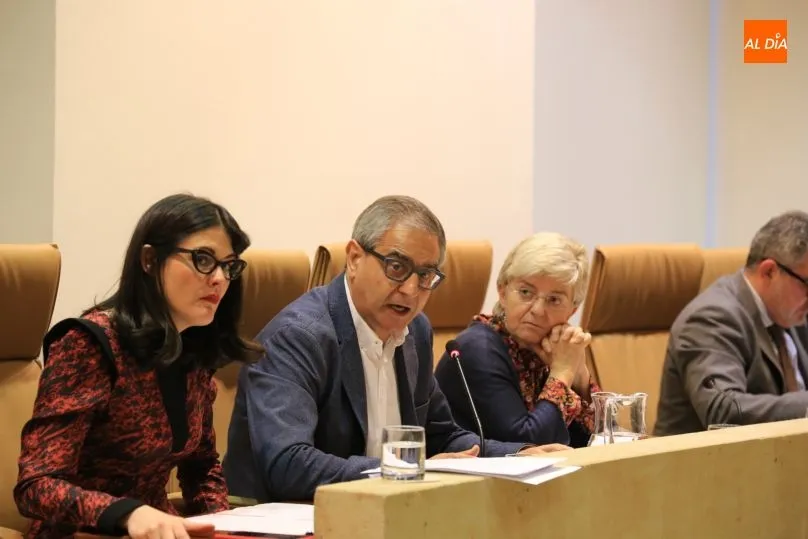 Foto 4 - El pleno aprueba las ordenanzas fiscales con una reducci&oacute;n del 5% del IBI para 2019