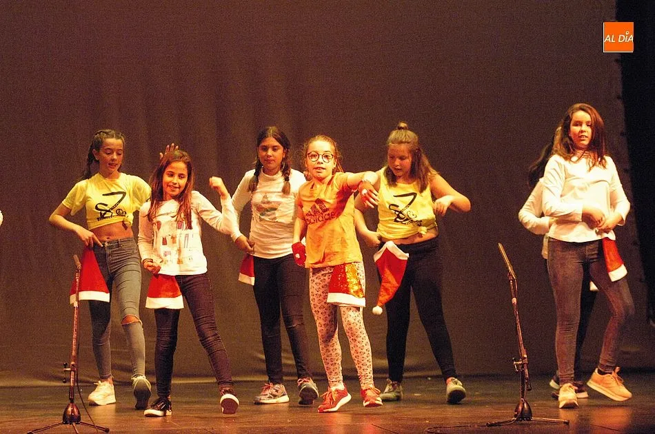 Foto 4 - El Colegio Mir&oacute;briga festeja la Navidad con una doble funci&oacute;n con mucho ritmo  