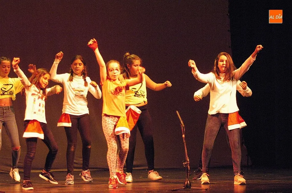 Foto 3 - El Colegio Mir&oacute;briga festeja la Navidad con una doble funci&oacute;n con mucho ritmo  