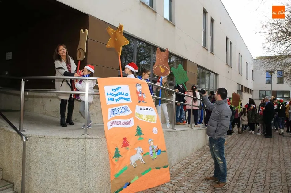 Foto 5 - El CEIP Lazarillo de Tormes ofrece su pasacalles musical a todos los vecinos de Chamber&iacute;  