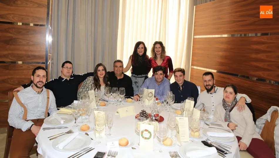 Insolamis celebra una familiar comida de Navidad