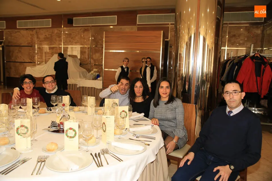 Foto 10 - Insolamis celebra una familiar comida de Navidad