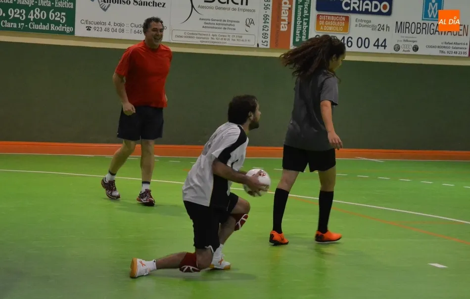Foto 5 - El IES Fray Diego cierra el primer trimestre con m&uacute;sica y deporte  
