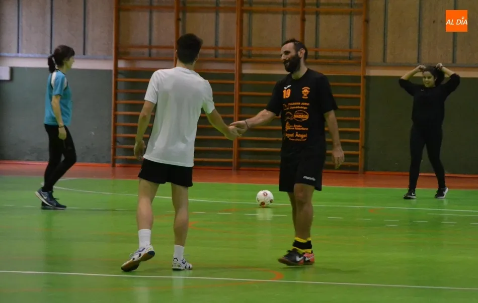 Foto 6 - El IES Fray Diego cierra el primer trimestre con m&uacute;sica y deporte  