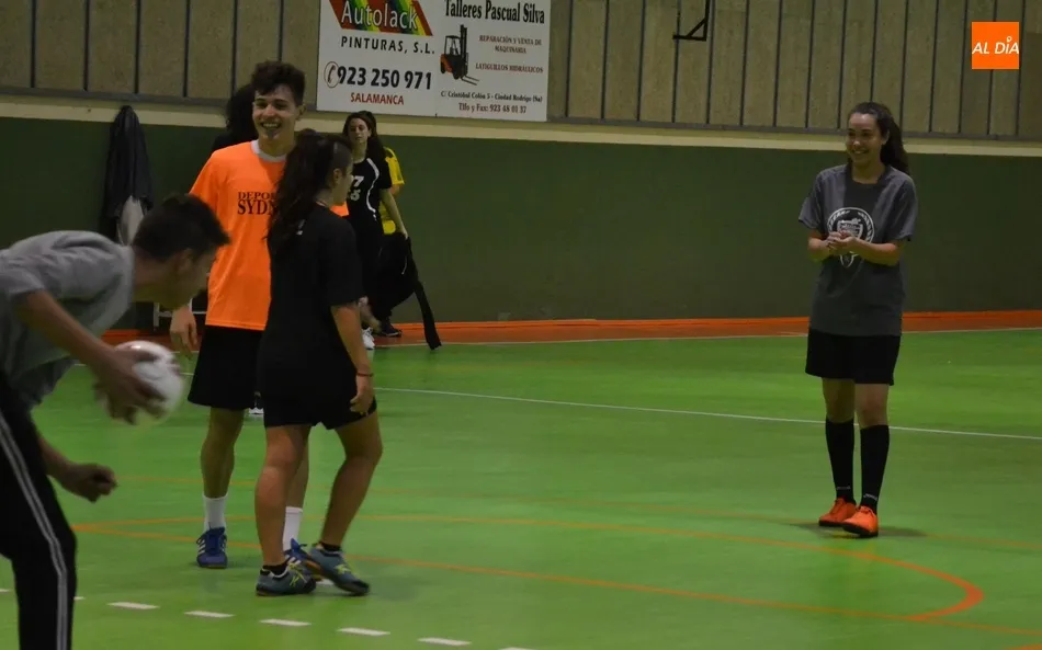 Foto 3 - El IES Fray Diego cierra el primer trimestre con m&uacute;sica y deporte  