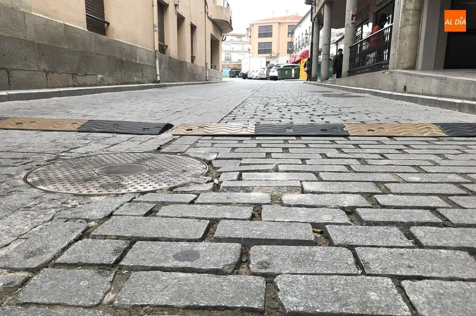 Estado que presenta el adoquinado de la calle Barco