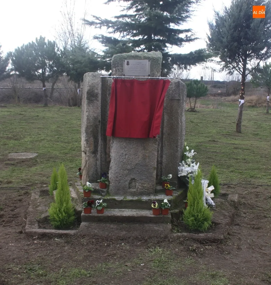 Foto 6 - El Campo Charro rememora el 40 aniversario del accidente de Mu&ntilde;oz  