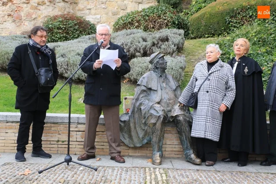 Poetas en el homenaje a José Ledesma