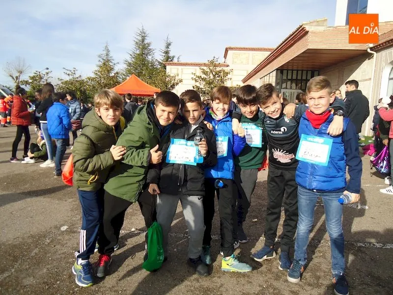 Foto 3 - El Colegio Maristas Champagnat de Salamanca celebra su XXIX Marcha Solidaria