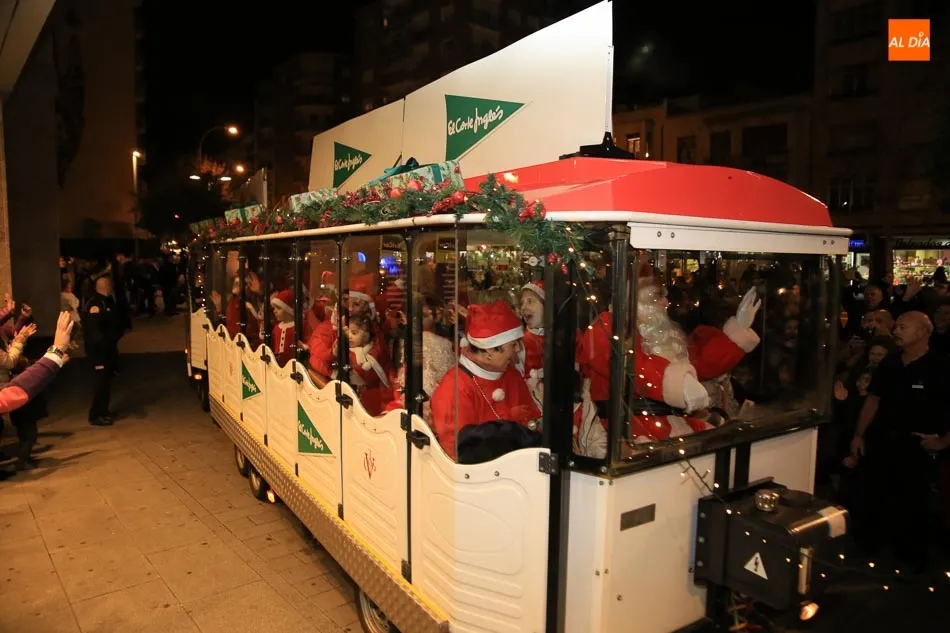 Foto 10 - Pap&aacute; Noel llega a Salamanca cargado de regalos para grandes y peque&ntilde;os