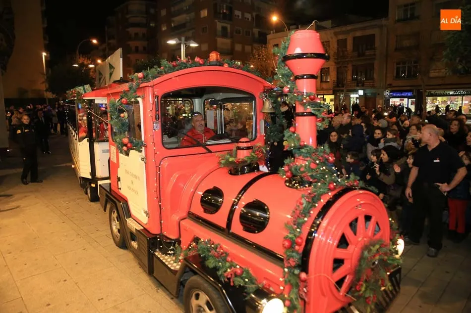 Foto 3 - Pap&aacute; Noel llega a Salamanca cargado de regalos para grandes y peque&ntilde;os