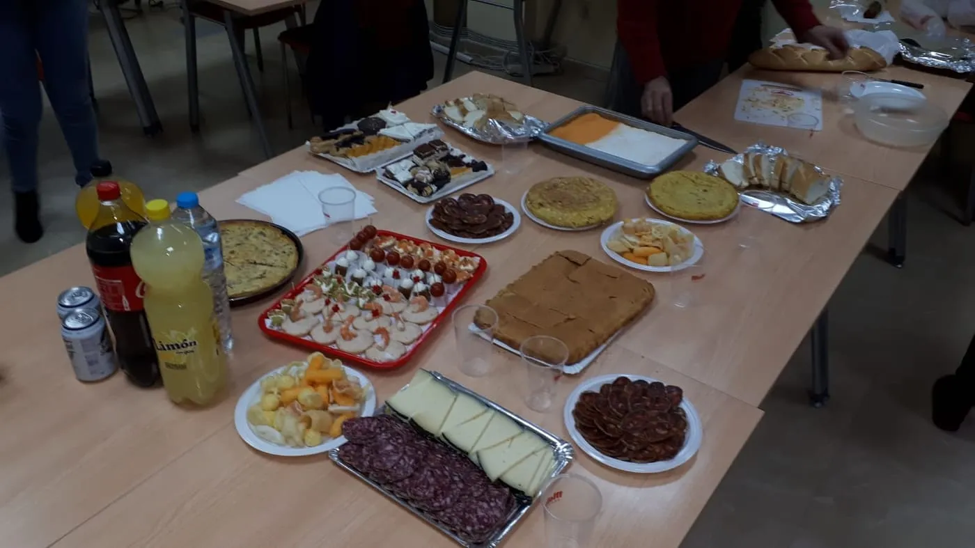 Foto 2 - La acci&oacute;n &lsquo;Alto &Aacute;gueda Sociosanitaria III&rsquo; hace un alto con amigo invisible incluido  