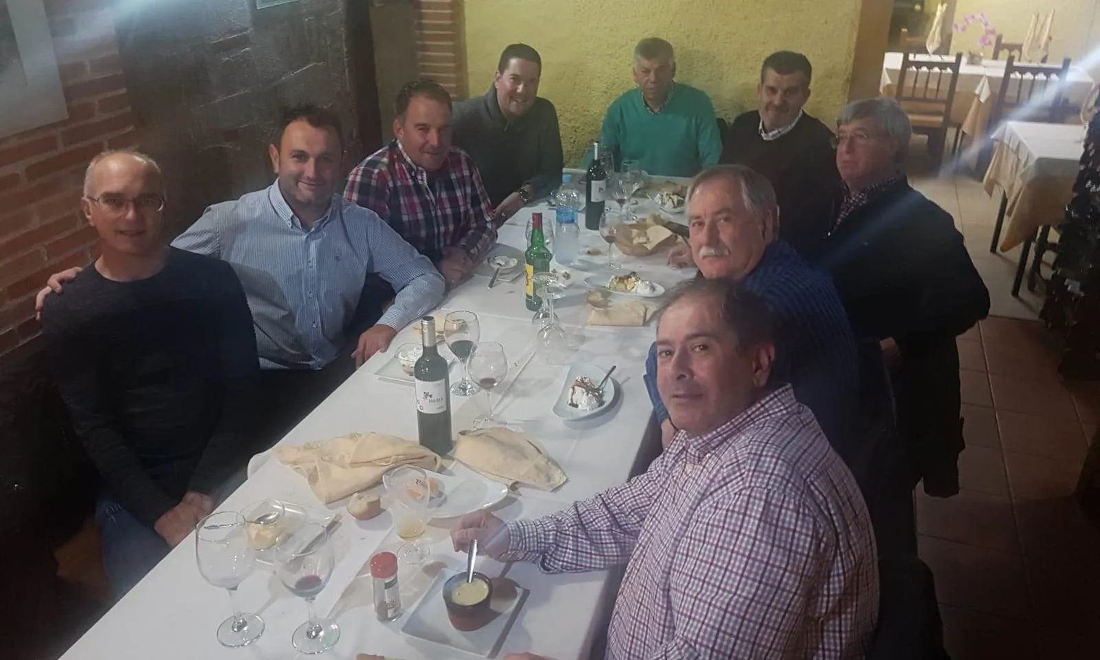 Trabajadores actuales y ya jubilados de Enusa en la fábrica de Juzbado se van de cena  