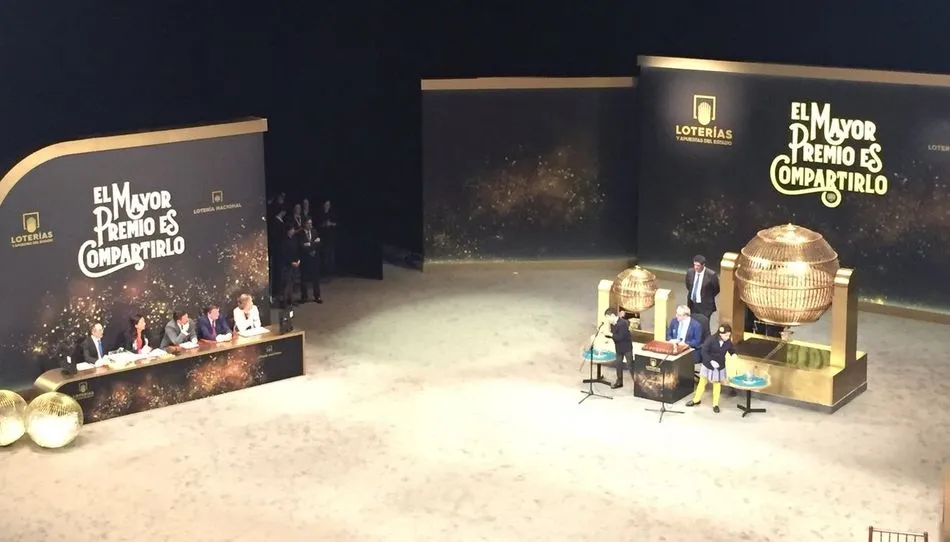 El segundo premio, repartido por cuatro localidades